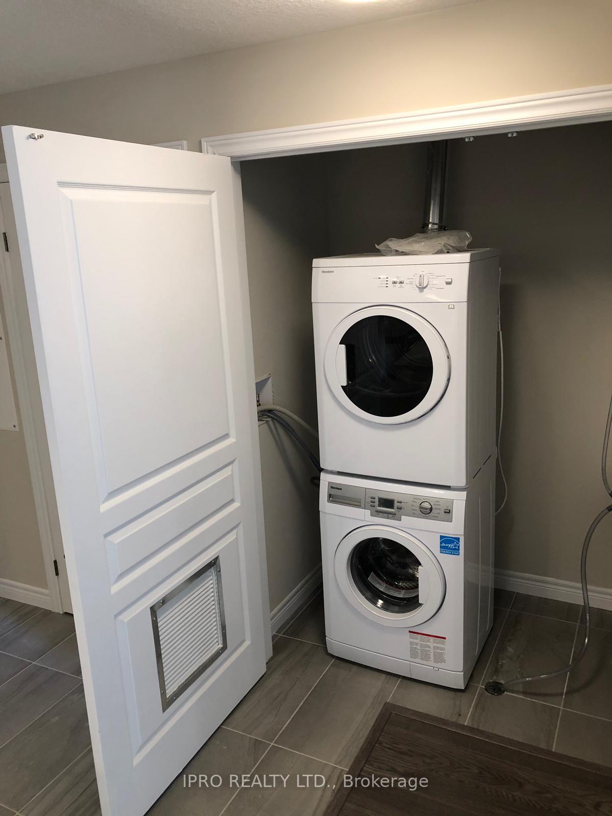 Photo 6 of Unit 104, 333 Gosling Gardens, Guelph, Clairfields/Hanlon Business Park — HOMEH