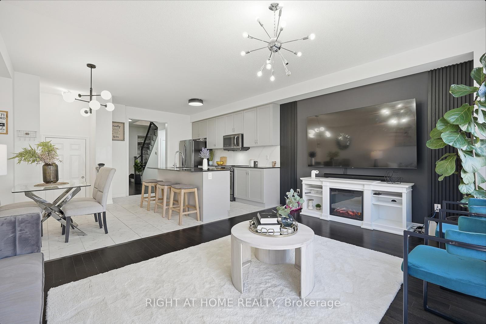 Photo 2 of 16 Angelfish Road, Brampton, Northwest Brampton — HOMEH