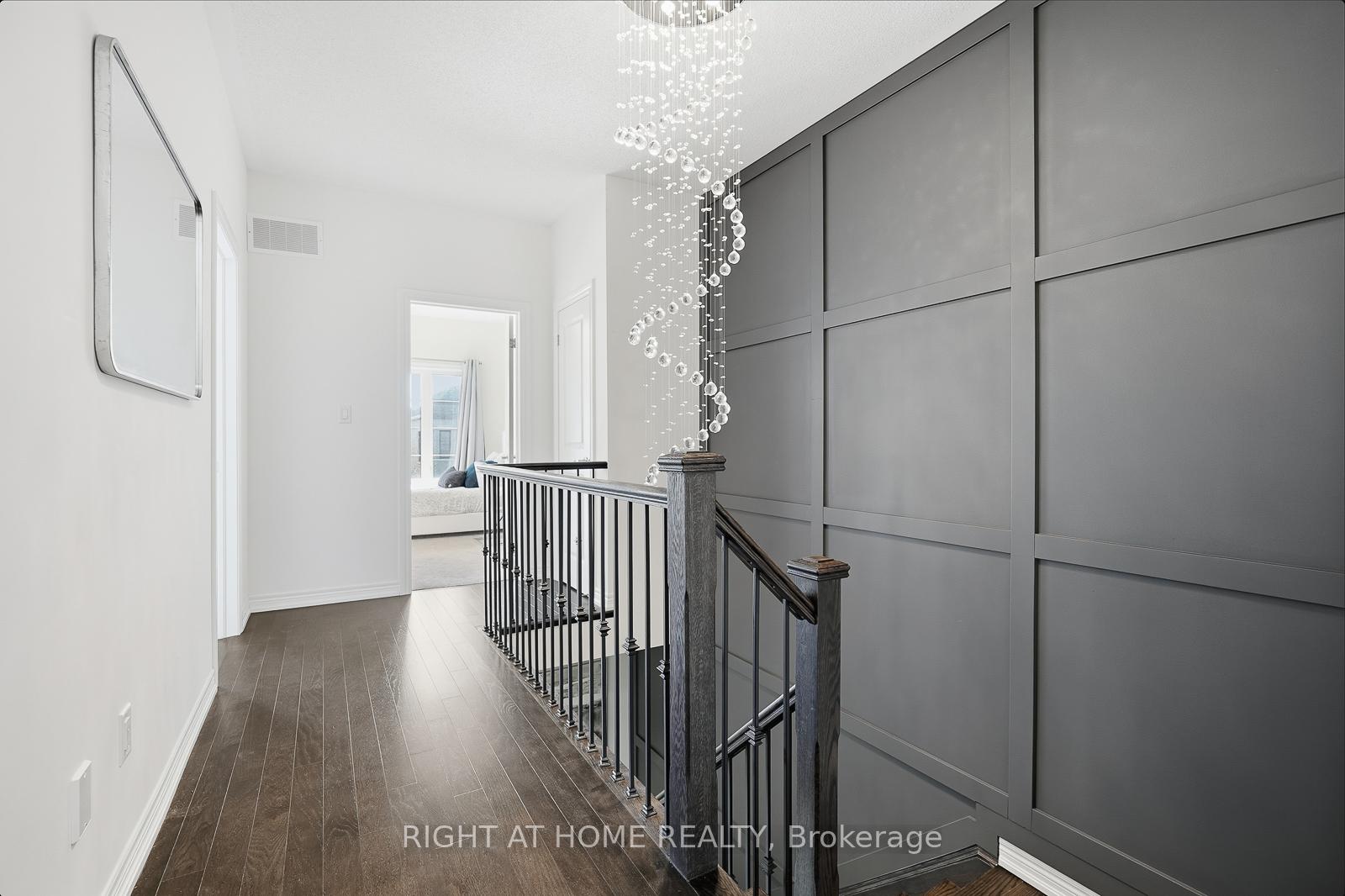 Photo 3 of 16 Angelfish Road, Brampton, Northwest Brampton — HOMEH