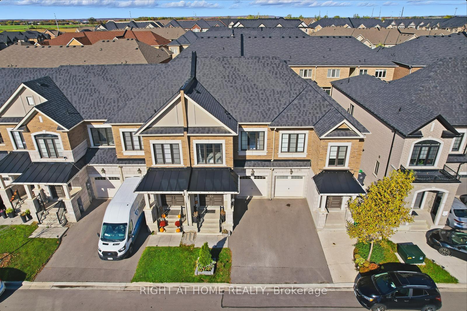 Photo 6 of 16 Angelfish Road, Brampton, Northwest Brampton — HOMEH
