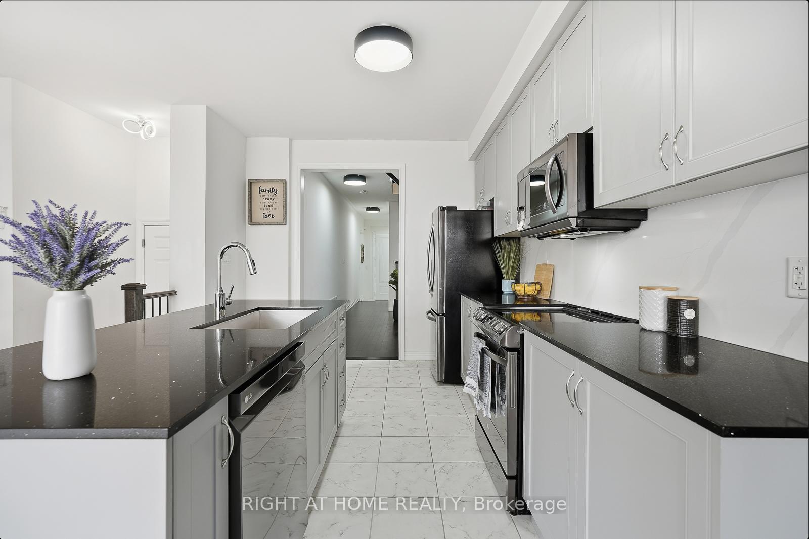 Photo 18 of 16 Angelfish Road, Brampton, Northwest Brampton — HOMEH