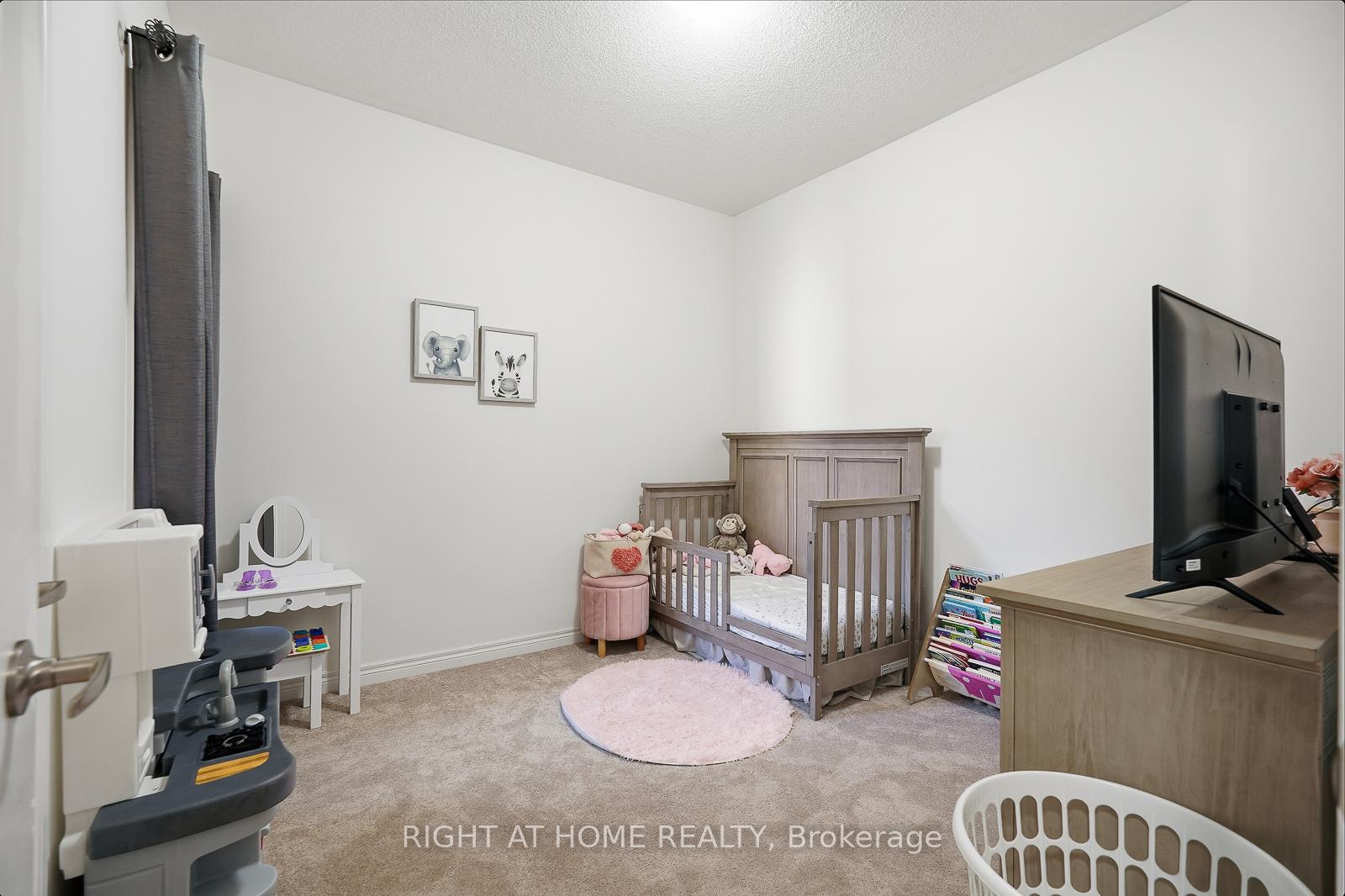 Photo 37 of 16 Angelfish Road, Brampton, Northwest Brampton — HOMEH