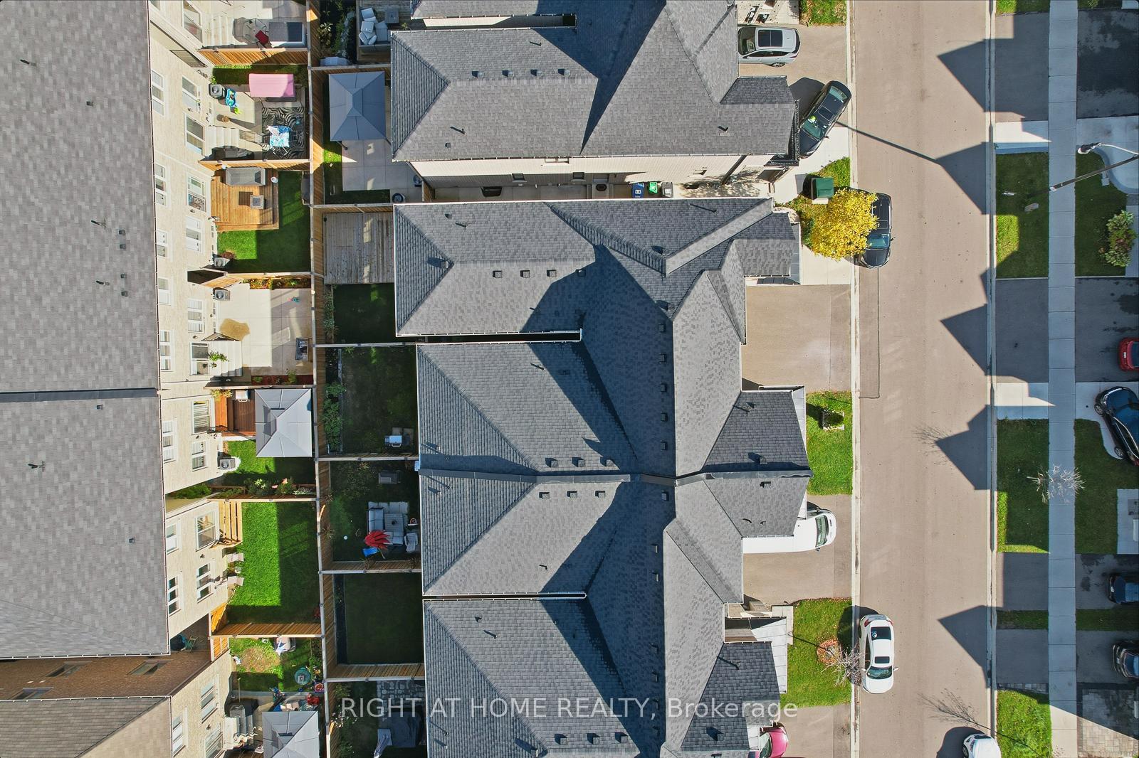 Photo 45 of 16 Angelfish Road, Brampton, Northwest Brampton — HOMEH