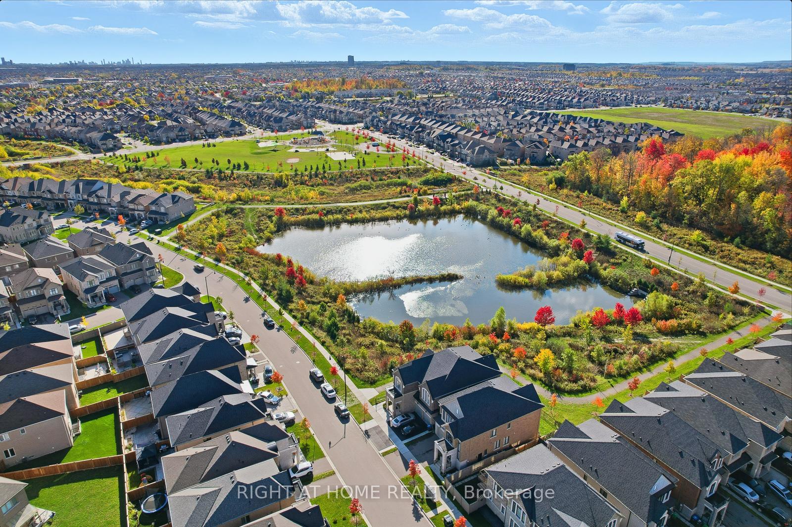 Photo 48 of 16 Angelfish Road, Brampton, Northwest Brampton — HOMEH