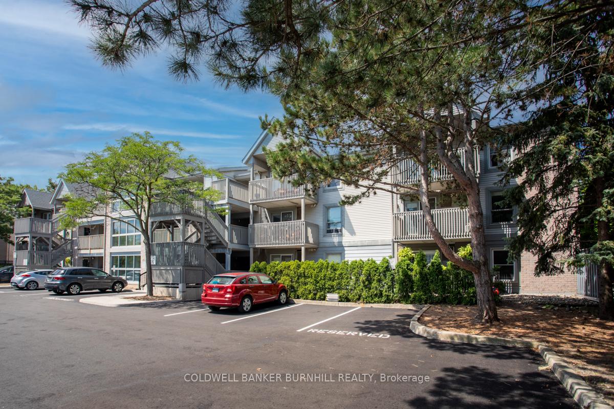 Front of Unit 206, 2040 Cleaver Avenue