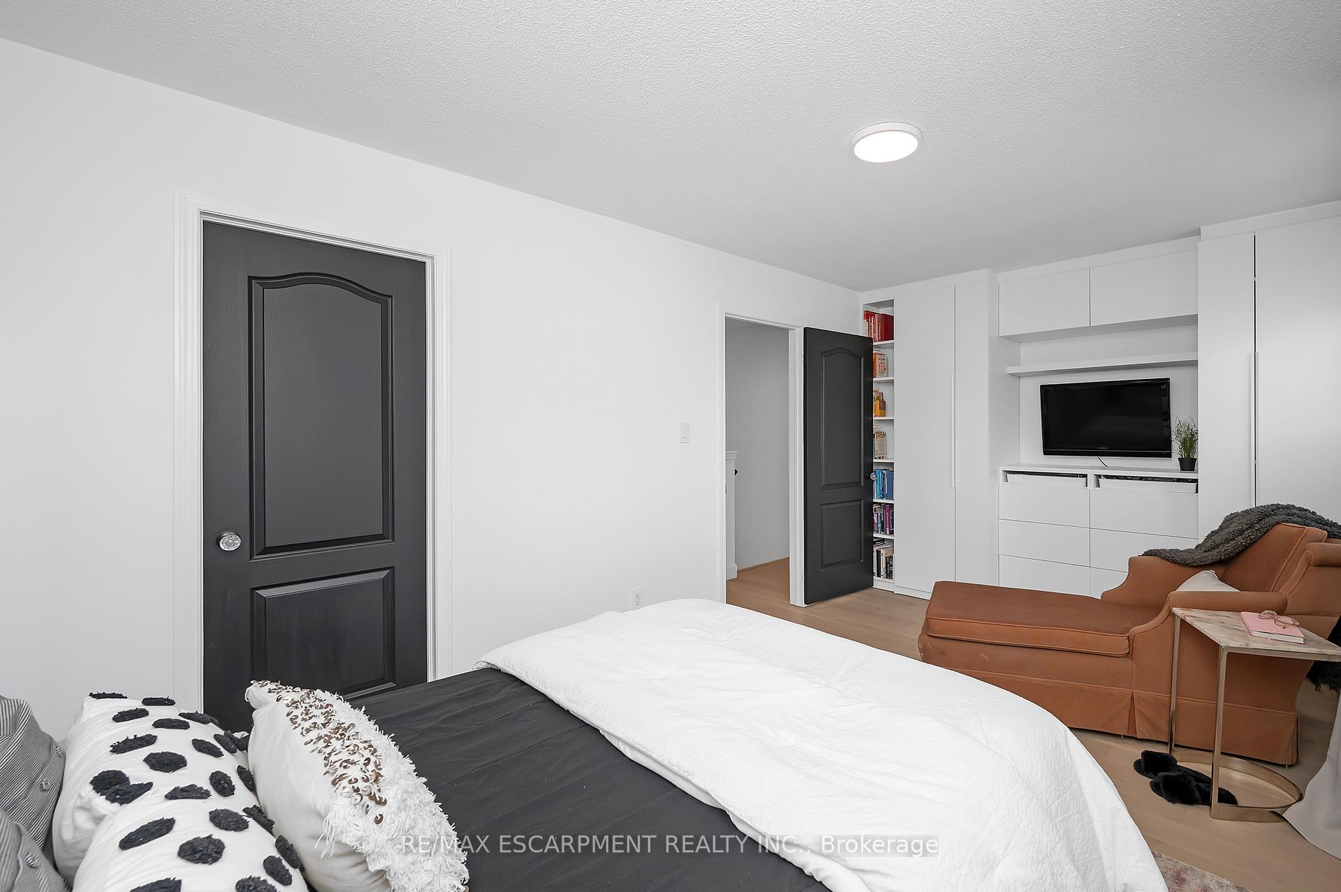 Photo 65 of Unit 64, 470 Beach Boulevard, Hamilton, Hamilton Beach — HOMEH
