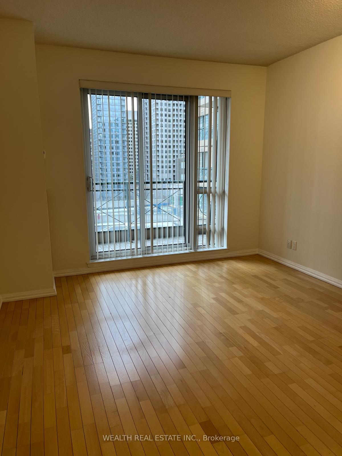 Photo 3 of Unit 1019, 35 Hayden Street, Toronto, Church-Yonge Corridor — HOMEH