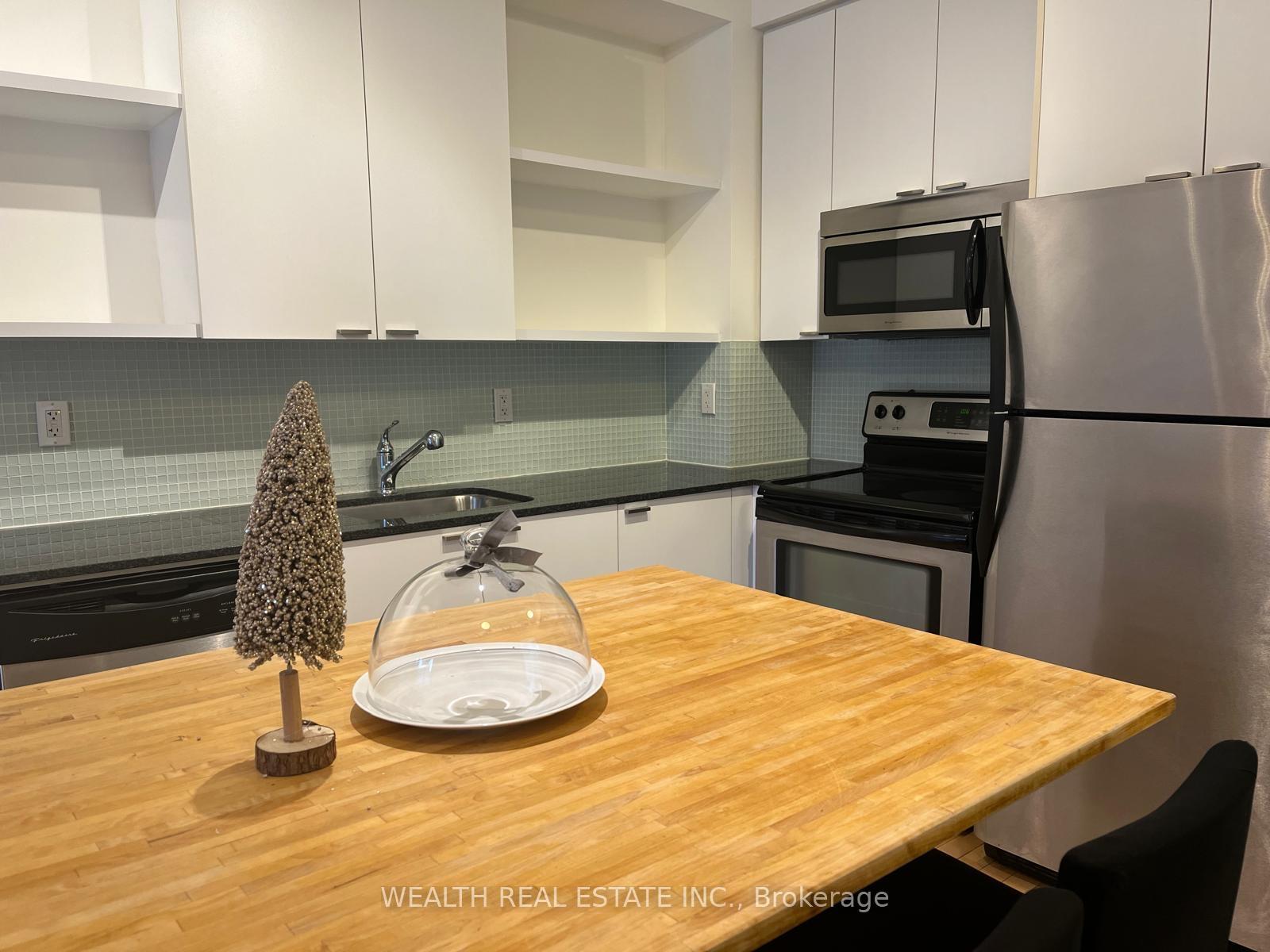 Photo 5 of Unit 1019, 35 Hayden Street, Toronto, Church-Yonge Corridor — HOMEH