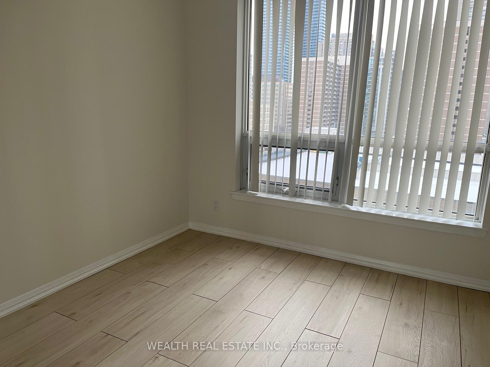 Photo 4 of Unit 1019, 35 Hayden Street, Toronto, Church-Yonge Corridor — HOMEH