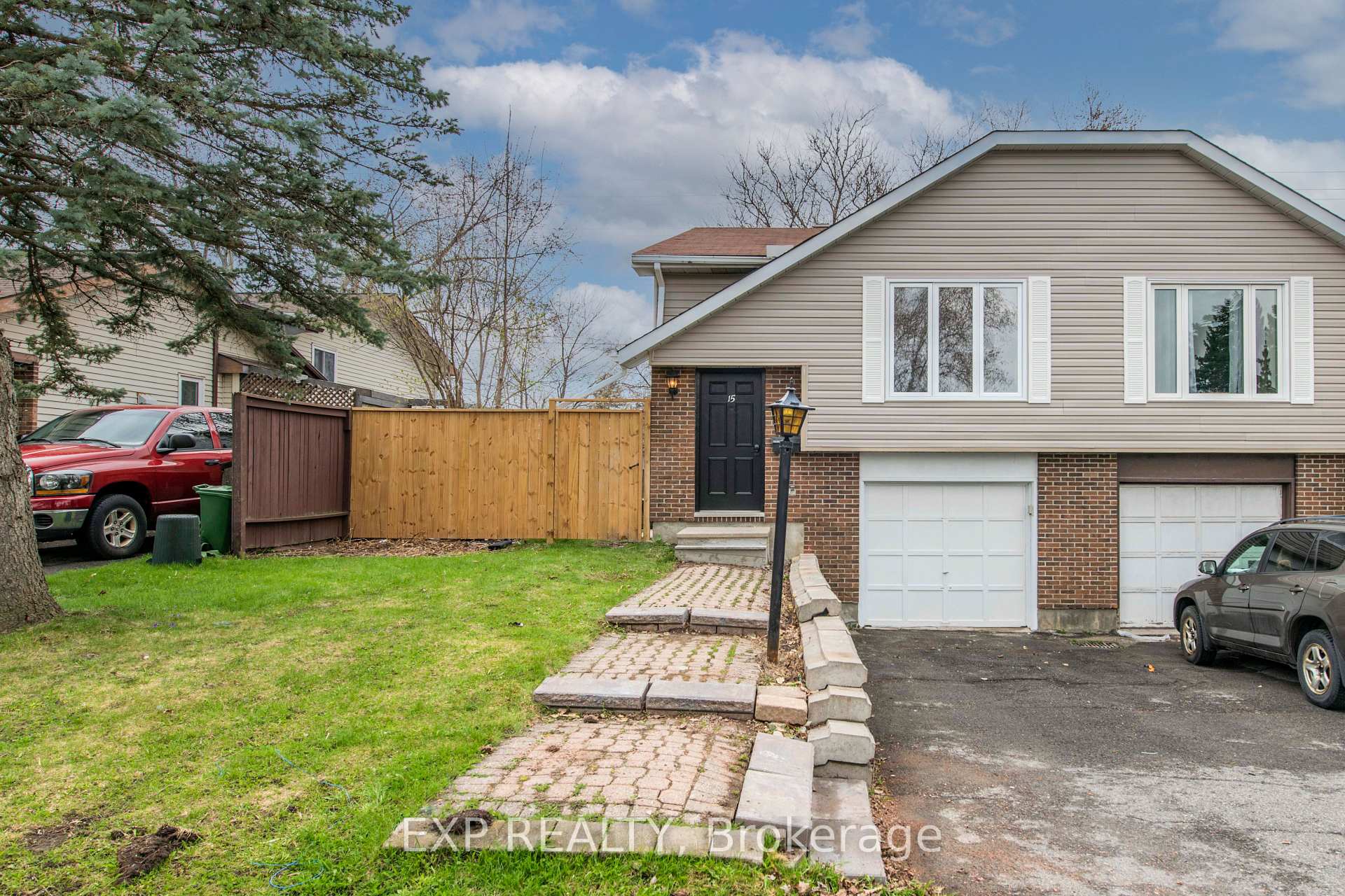 Photo 1 of 15 Kadeer Way, Ottawa, Barrhaven - Knollsbrook — HOMEH