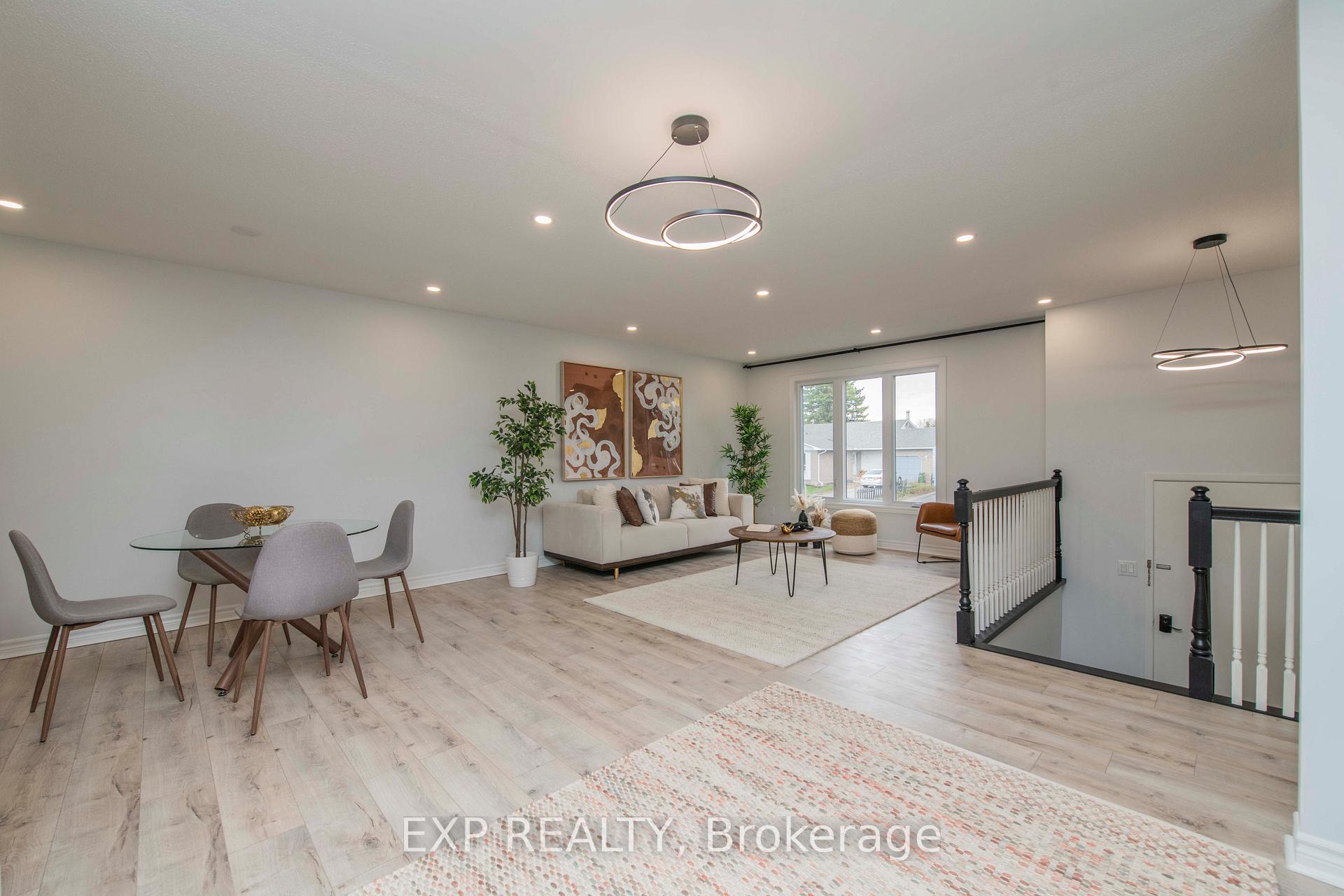 Photo 6 of 15 Kadeer Way, Ottawa, Barrhaven - Knollsbrook — HOMEH