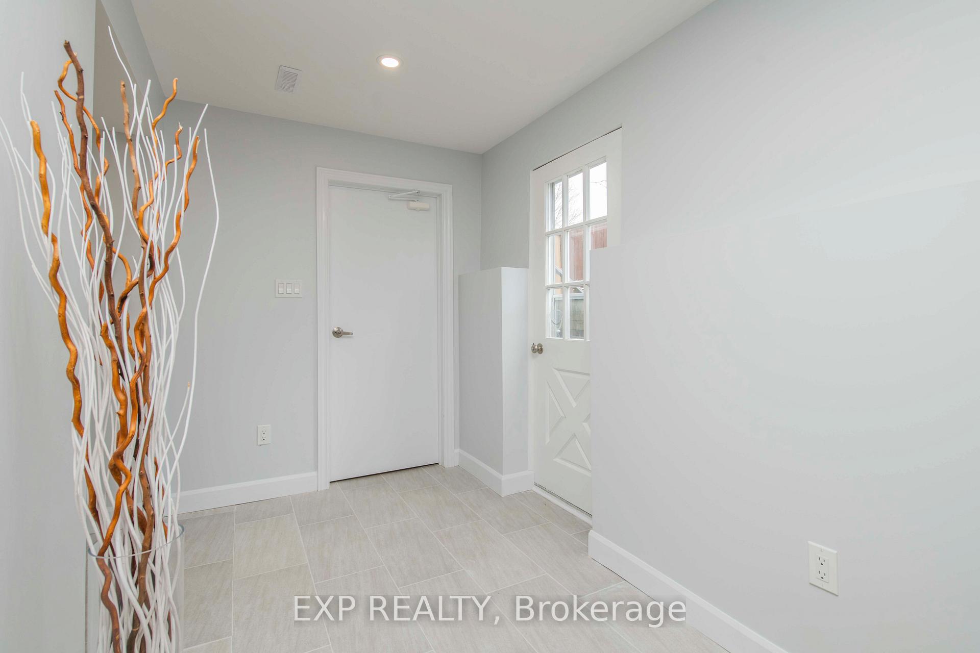 Photo 17 of 15 Kadeer Way, Ottawa, Barrhaven - Knollsbrook — HOMEH