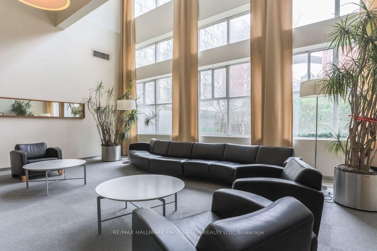 Photo 13 of Unit 407, 222 The Esplanade, Toronto, Waterfront Communities — HOMEH
