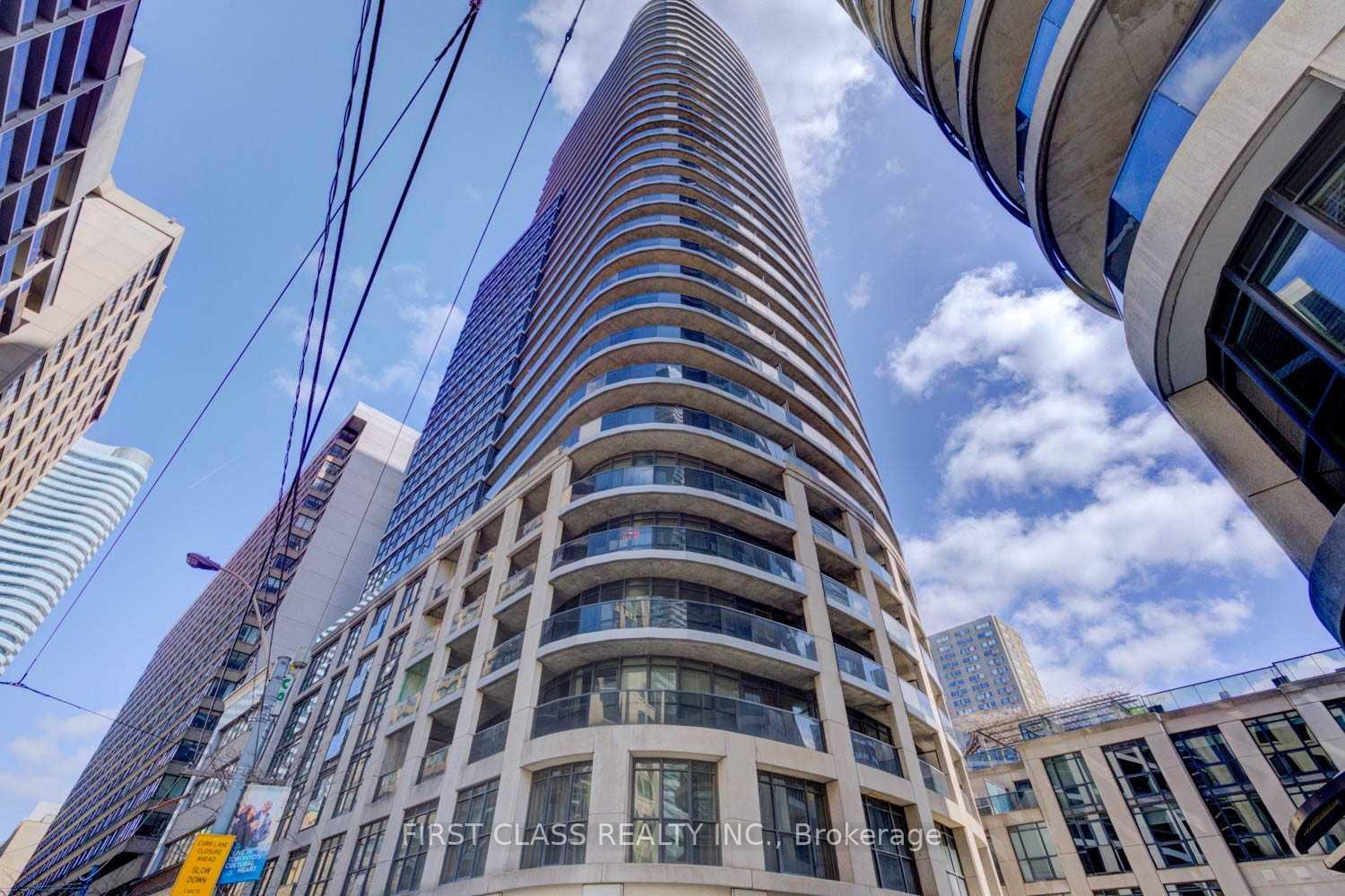 Front of Unit 2609, 25 Carlton Street
