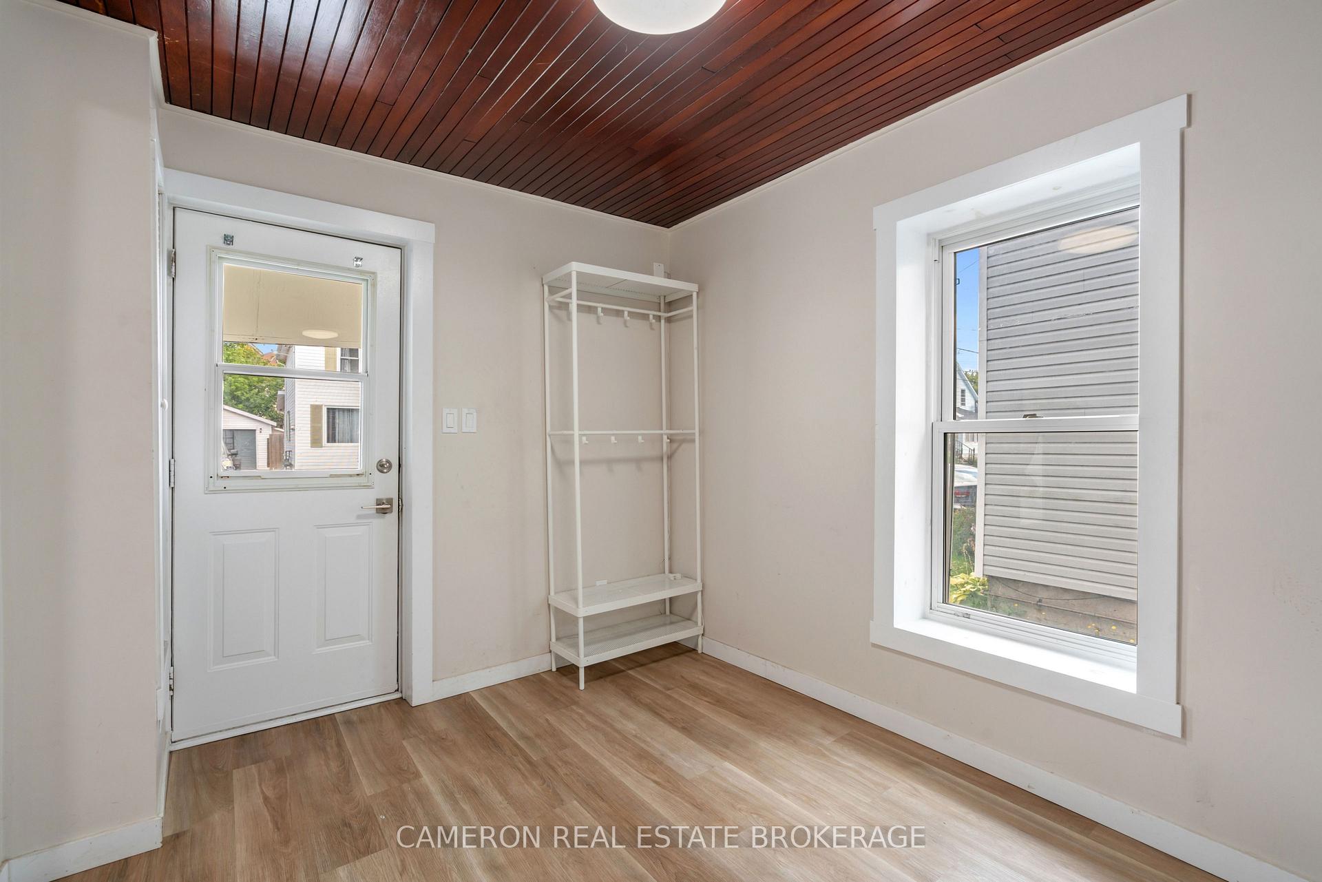 Photo 9 of 37 Cartier Avenue, Cornwall — HOMEH