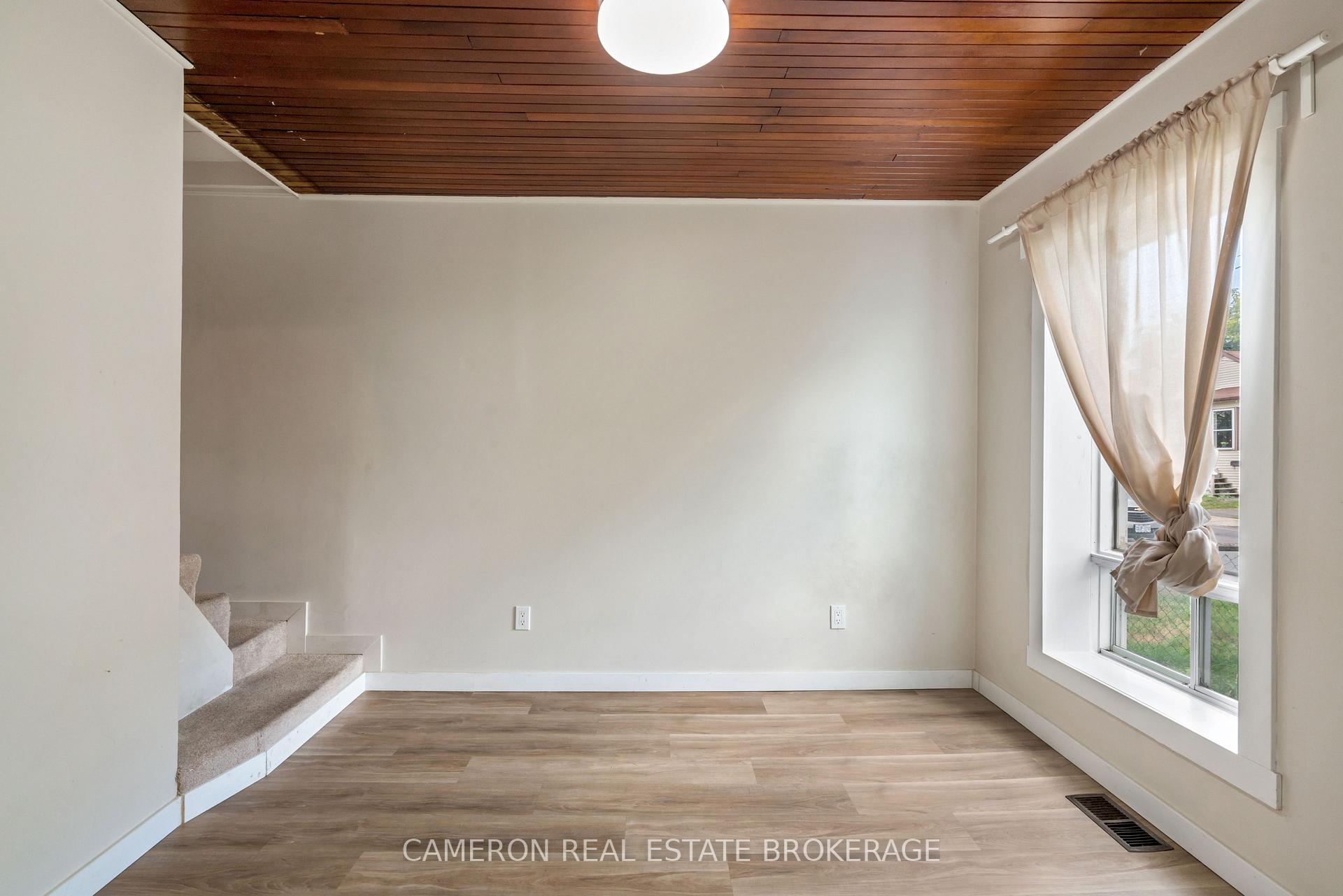 Photo 11 of 37 Cartier Avenue, Cornwall — HOMEH