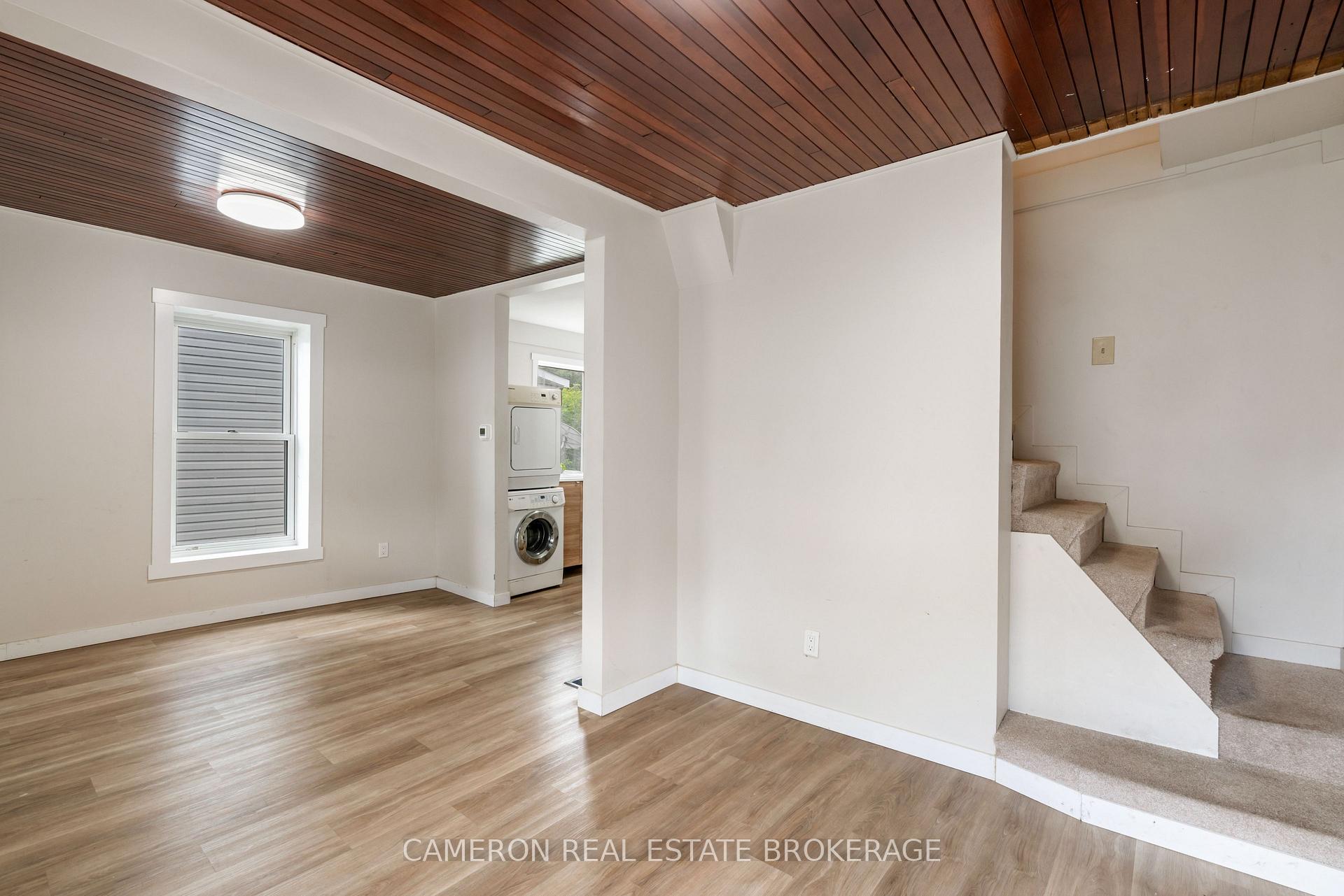 Photo 13 of 37 Cartier Avenue, Cornwall — HOMEH