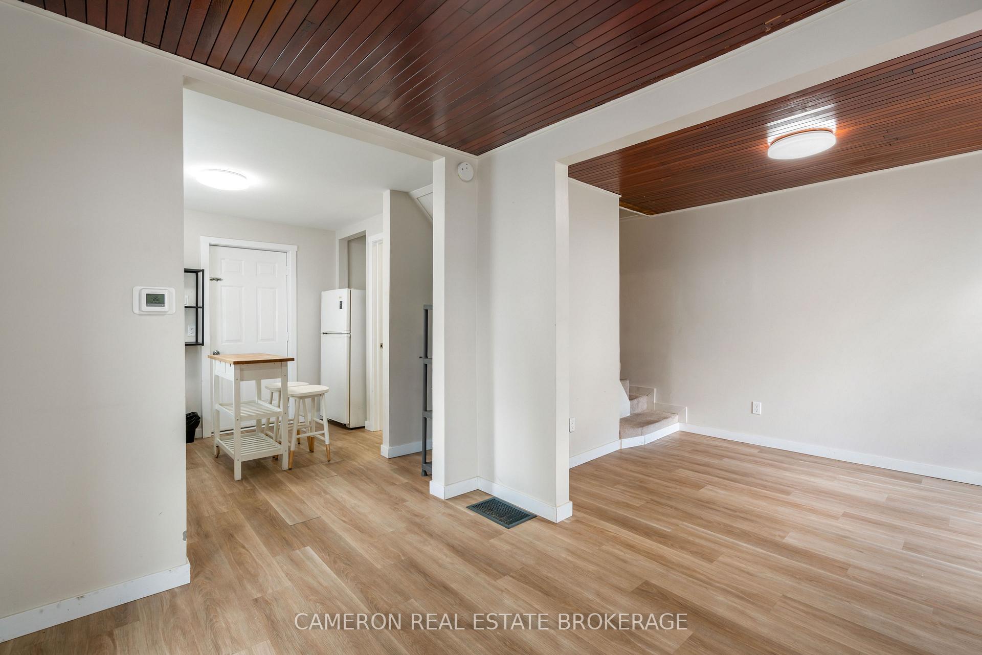 Photo 14 of 37 Cartier Avenue, Cornwall — HOMEH