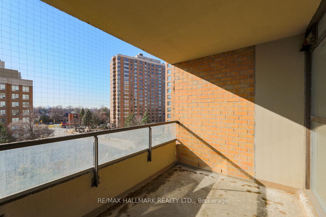 Photo 17 of Unit 513, 268 Ridley Boulevard, Toronto, Bedford Park-Nortown — HOMEH