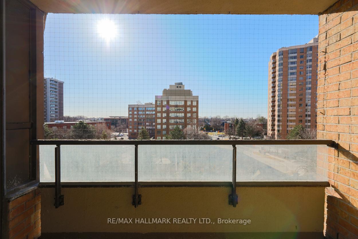 Photo 18 of Unit 513, 268 Ridley Boulevard, Toronto, Bedford Park-Nortown — HOMEH