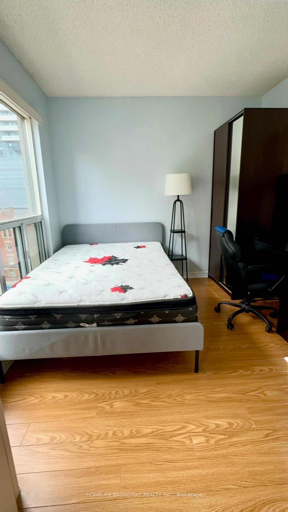 Photo 13 of Unit 809, 7 Carlton Street, Toronto, Church-Yonge Corridor — HOMEH