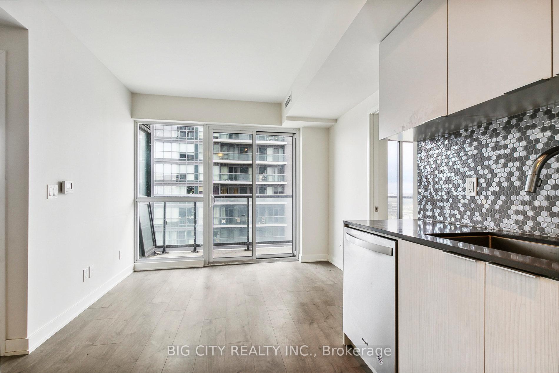 Photo 10 of Unit 1403, 2 Sonic Way, Toronto, Flemingdon Park — HOMEH