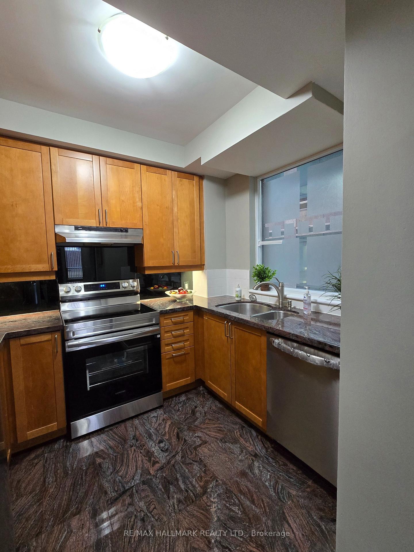 Photo 7 of Unit 1203, 55 Bloor Street E, Toronto, Church-Yonge Corridor — HOMEH