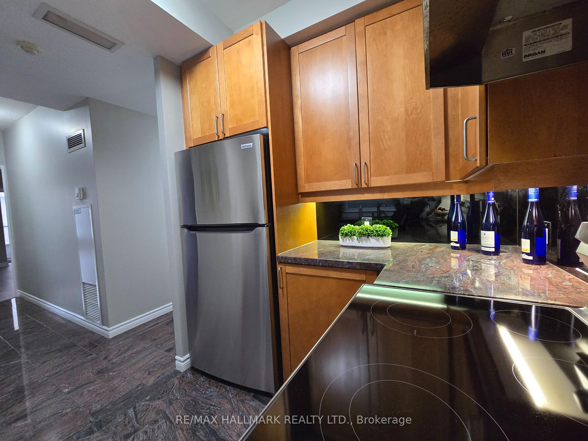 Photo 9 of Unit 1203, 55 Bloor Street E, Toronto, Church-Yonge Corridor — HOMEH