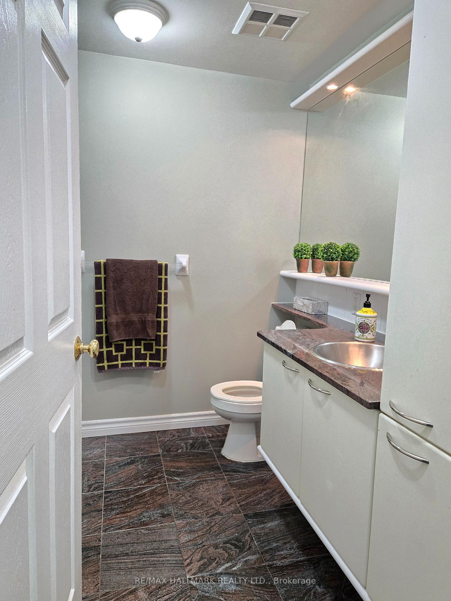 Photo 11 of Unit 1203, 55 Bloor Street E, Toronto, Church-Yonge Corridor — HOMEH