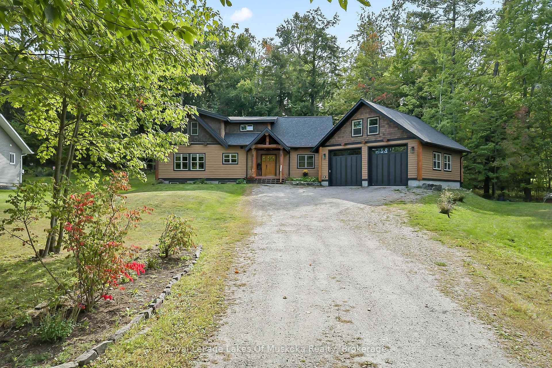 Photo 1 of 465 Alexander Street, Gravenhurst, Muskoka (S) — HOMEH