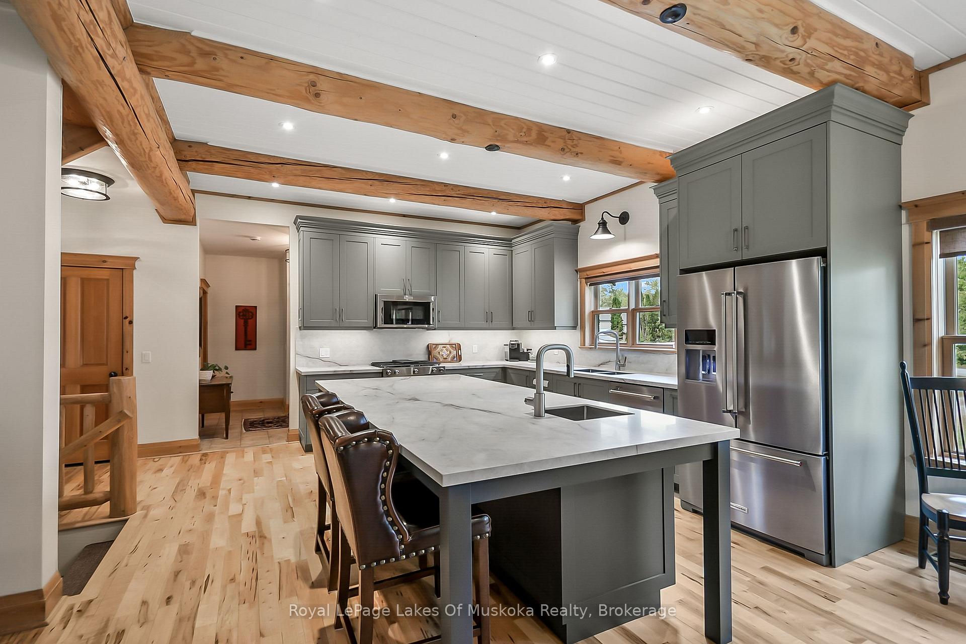 Photo 7 of 465 Alexander Street, Gravenhurst, Muskoka (S) — HOMEH