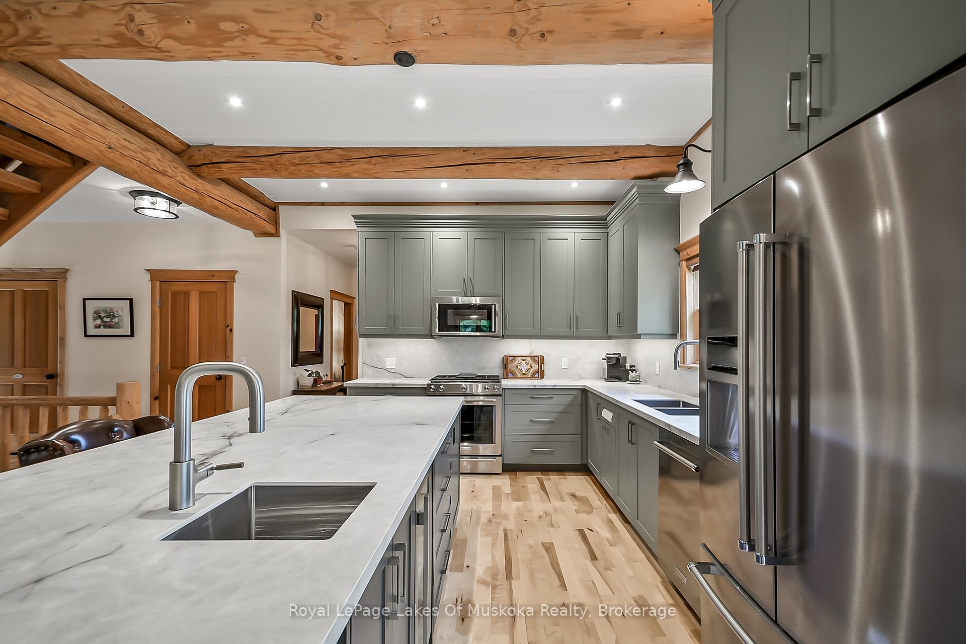 Photo 8 of 465 Alexander Street, Gravenhurst, Muskoka (S) — HOMEH