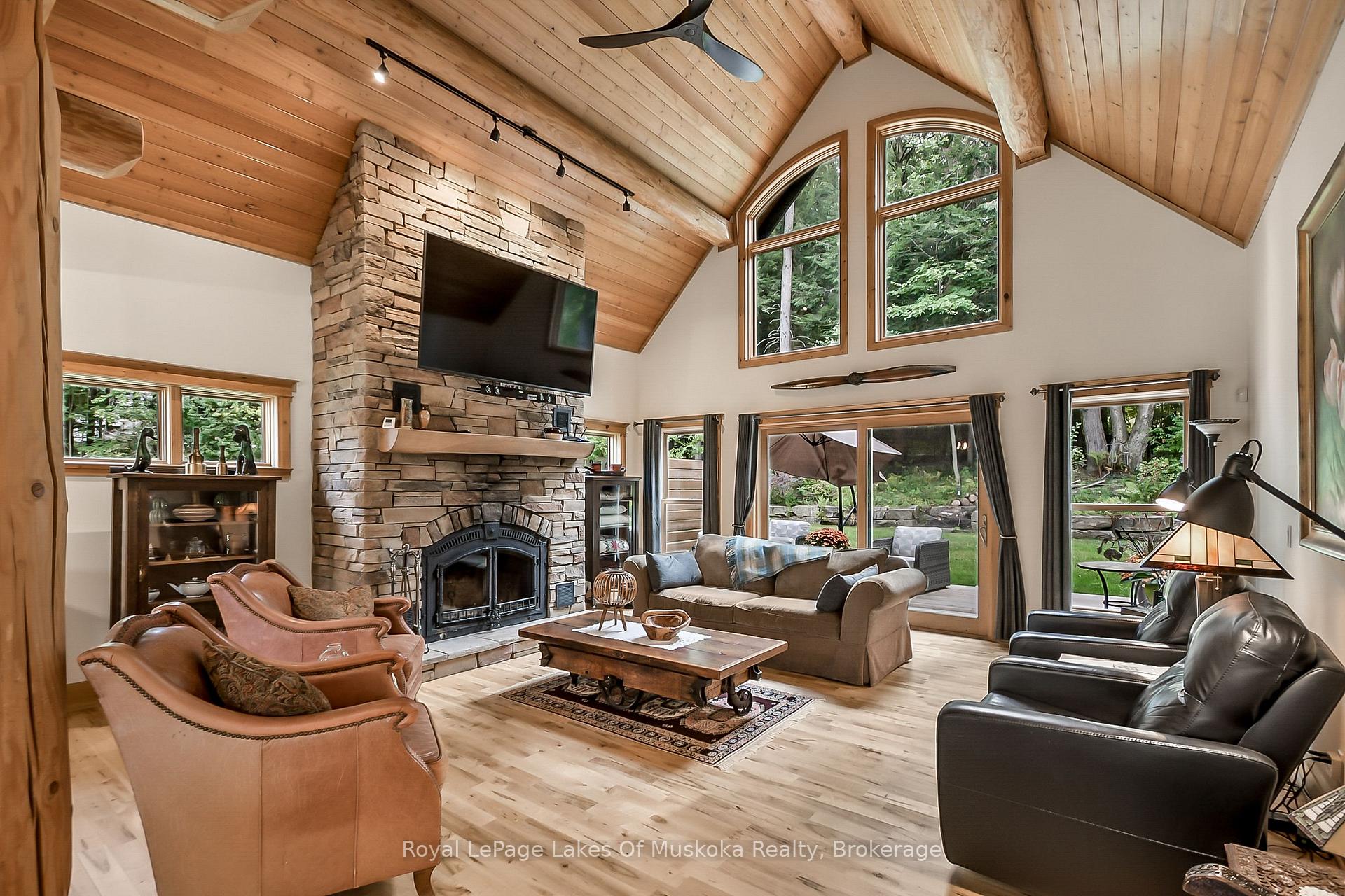 Photo 14 of 465 Alexander Street, Gravenhurst, Muskoka (S) — HOMEH