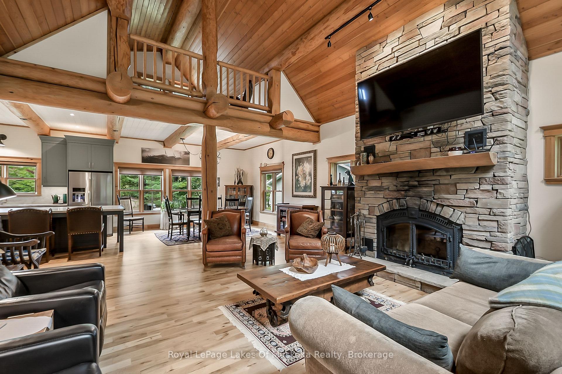 Photo 17 of 465 Alexander Street, Gravenhurst, Muskoka (S) — HOMEH