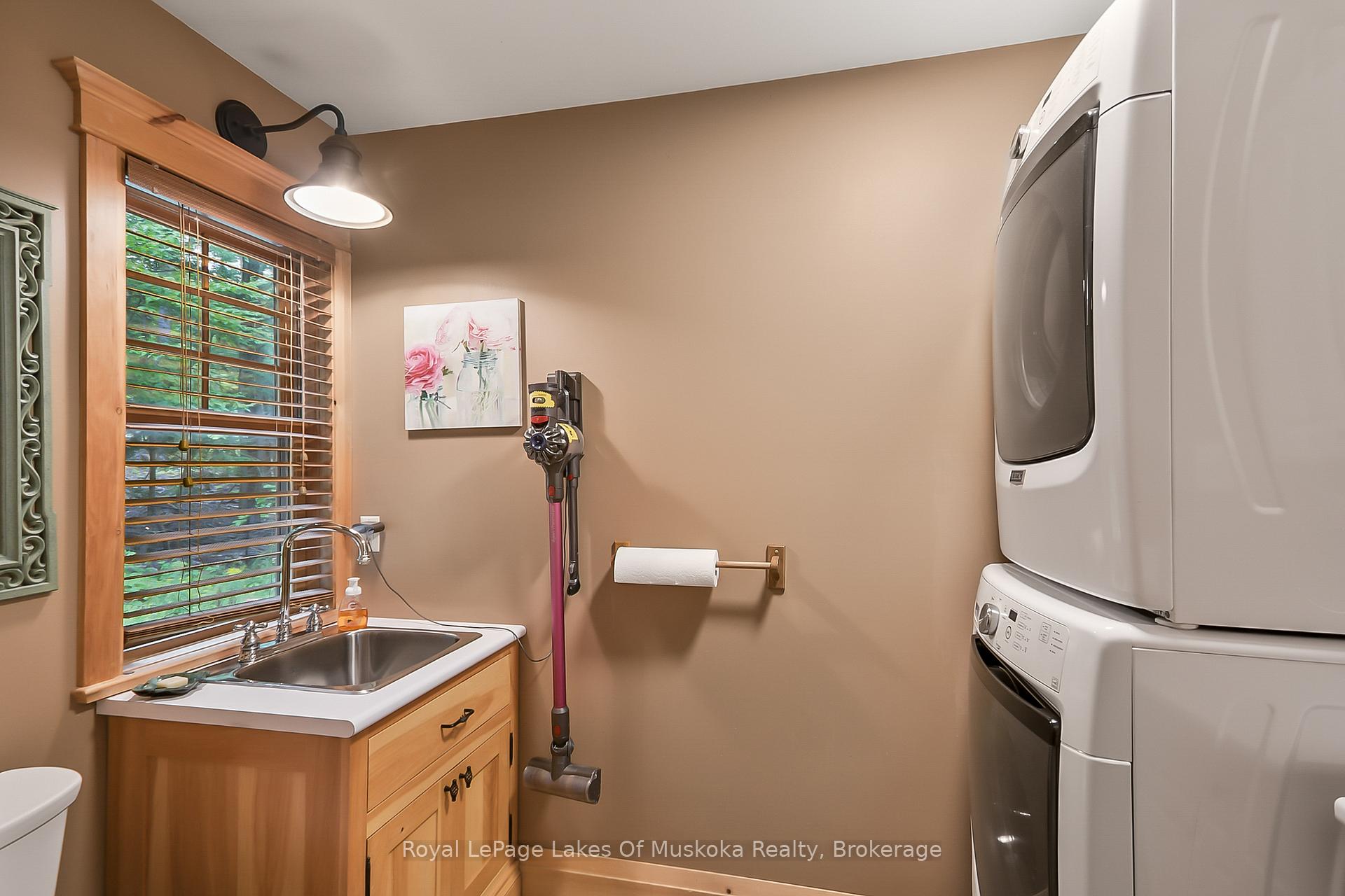 Photo 21 of 465 Alexander Street, Gravenhurst, Muskoka (S) — HOMEH