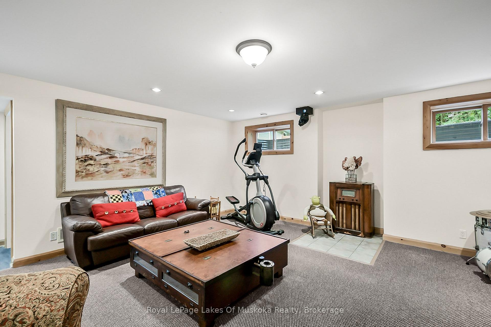 Photo 32 of 465 Alexander Street, Gravenhurst, Muskoka (S) — HOMEH