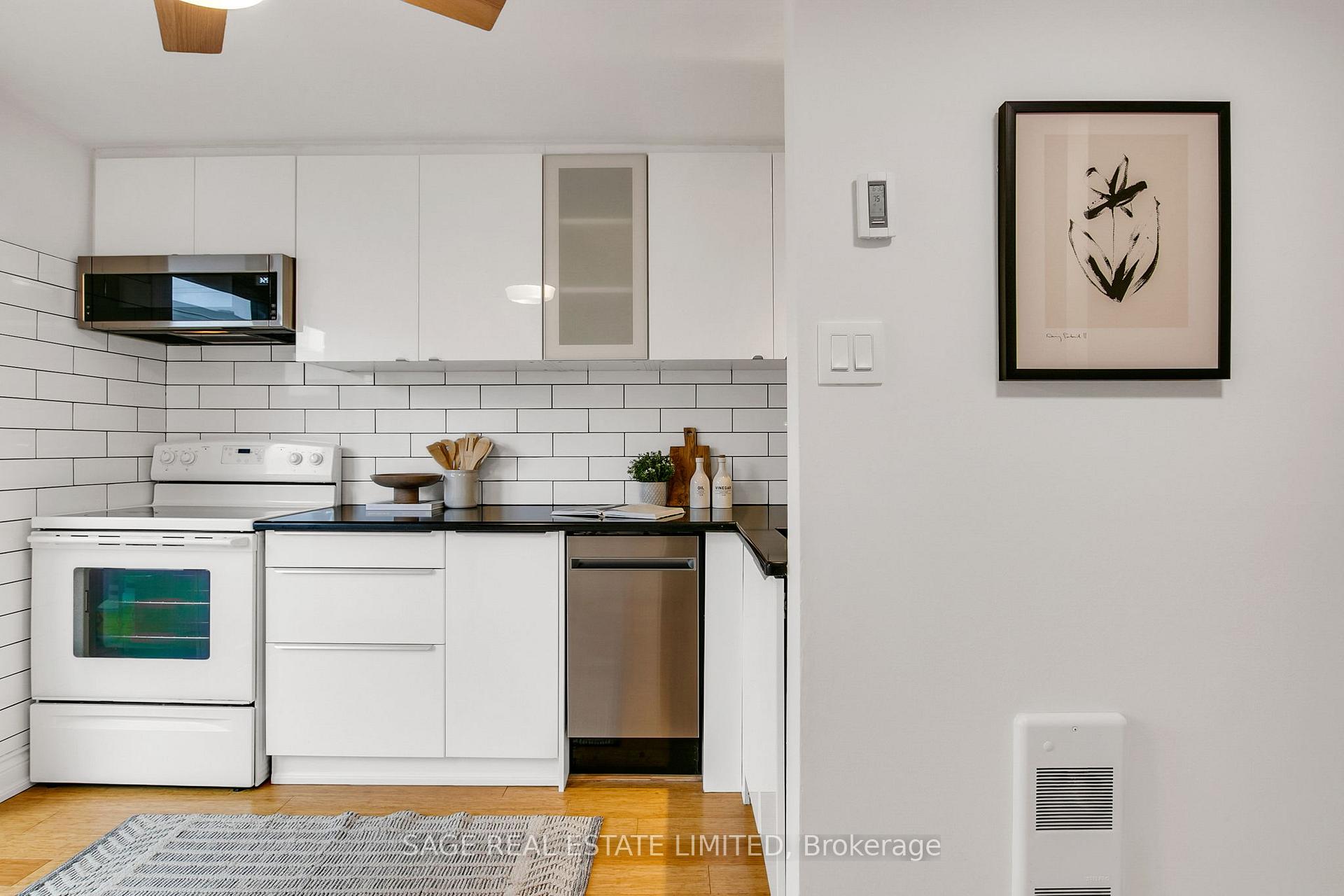 Photo 8 of Unit 7, 1666 Queen Street E, Toronto, Woodbine Corridor — HOMEH
