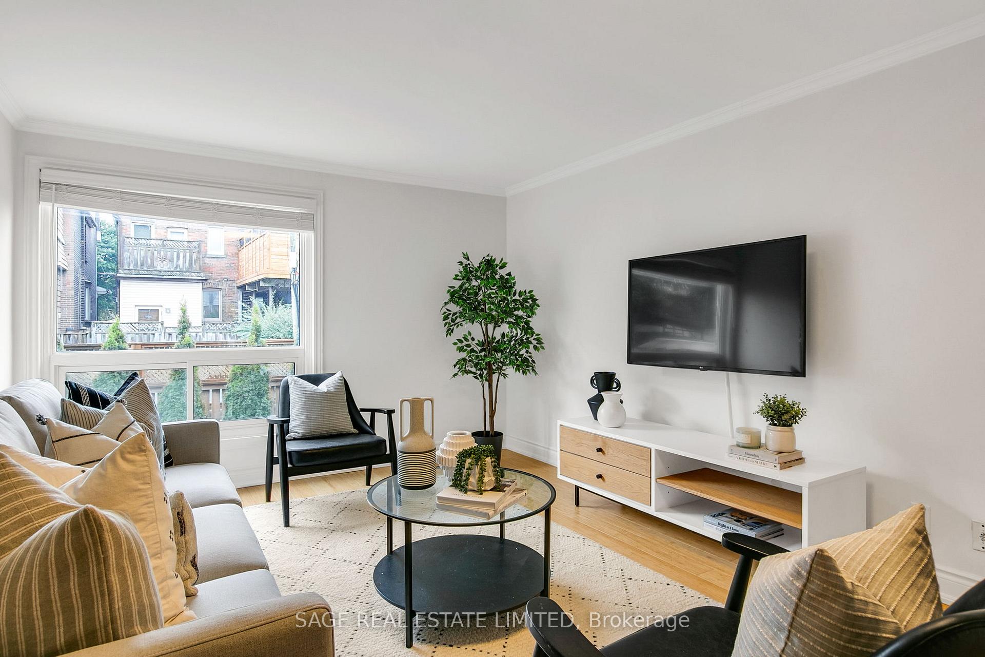Photo 15 of Unit 7, 1666 Queen Street E, Toronto, Woodbine Corridor — HOMEH