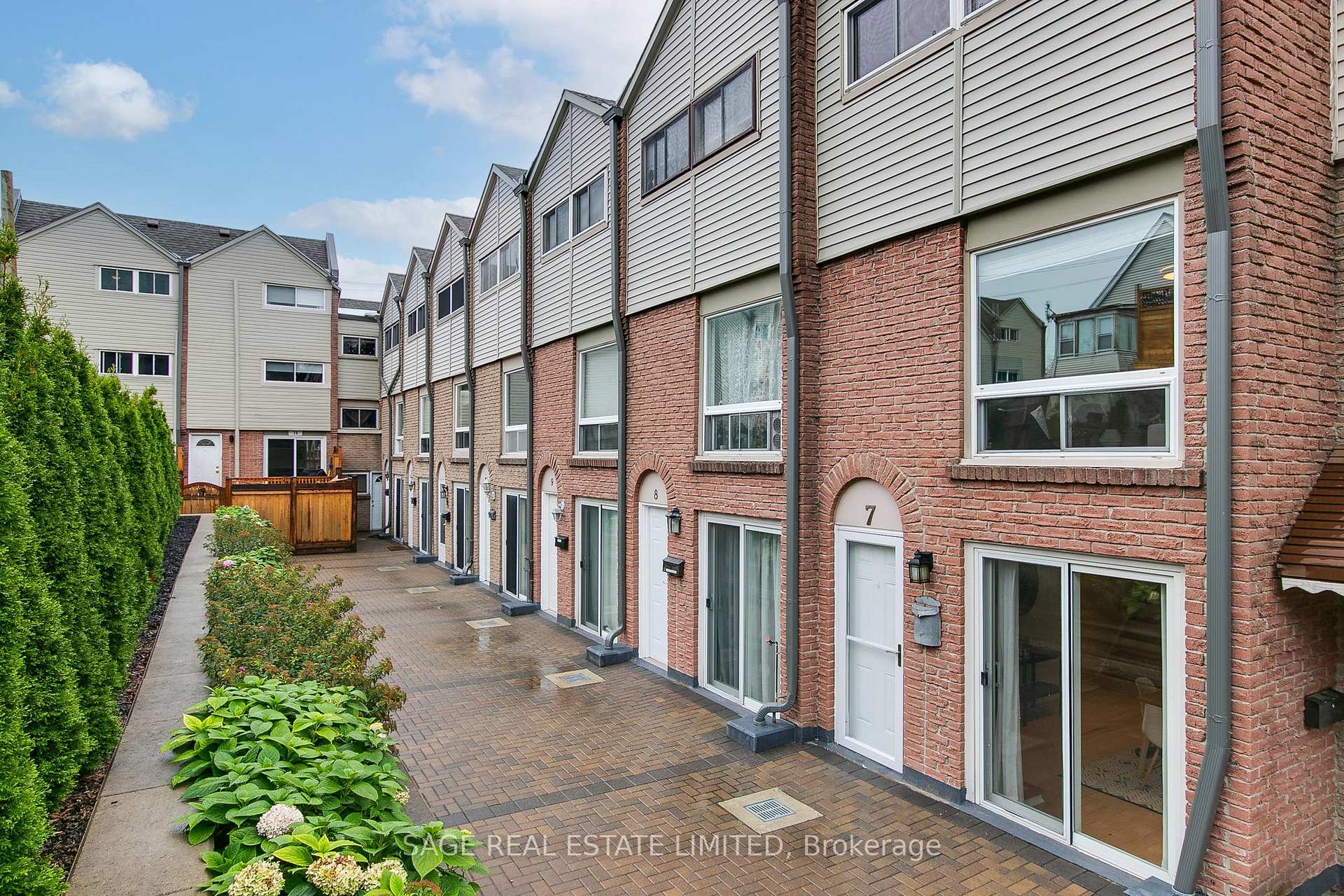 Photo 32 of Unit 7, 1666 Queen Street E, Toronto, Woodbine Corridor — HOMEH