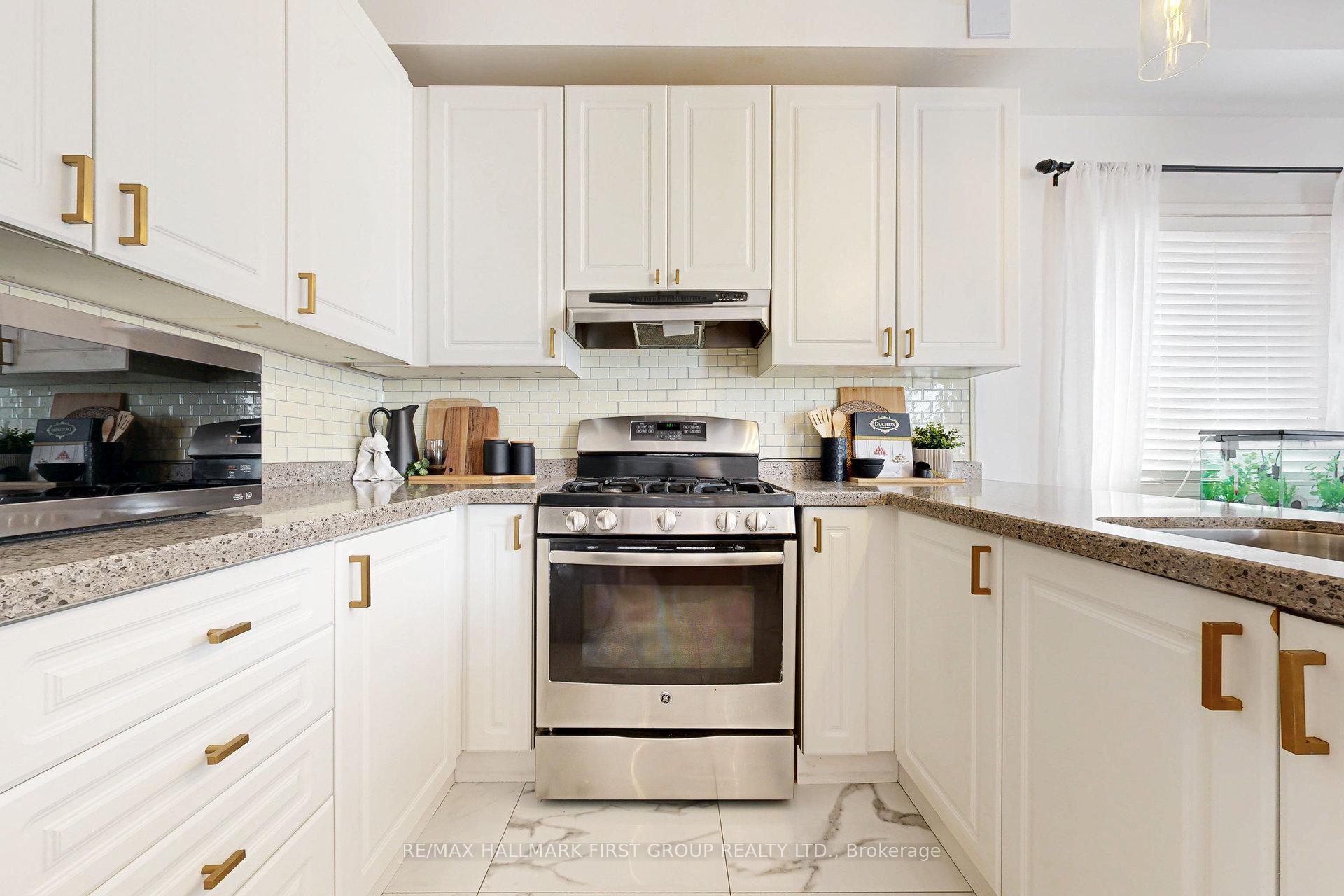 Photo 15 of 692 Shoal Point Road, Ajax, South East — HOMEH