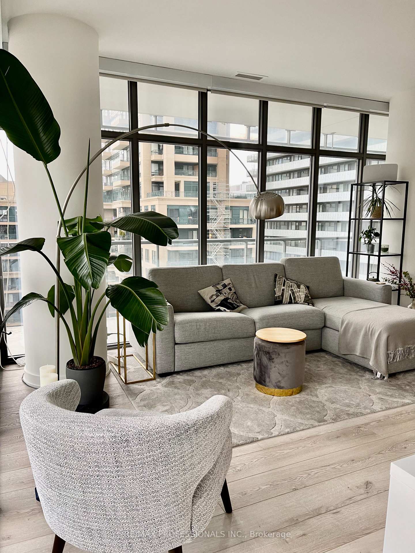Photo 3 of Unit 1509, 33 Charles Street E, Toronto, Church-Yonge Corridor — HOMEH