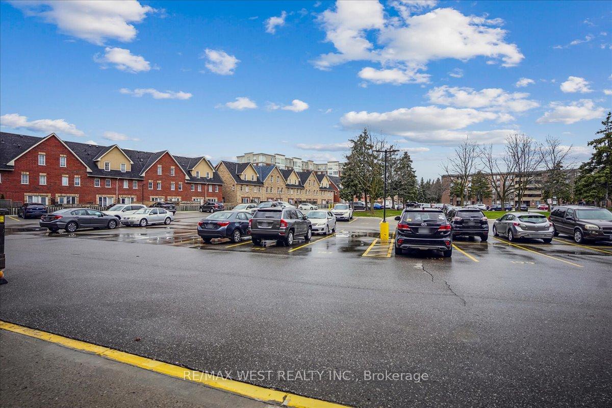 Photo 8 of Unit 402, 1530 Pickering Parkway, Pickering, Town Centre — HOMEH