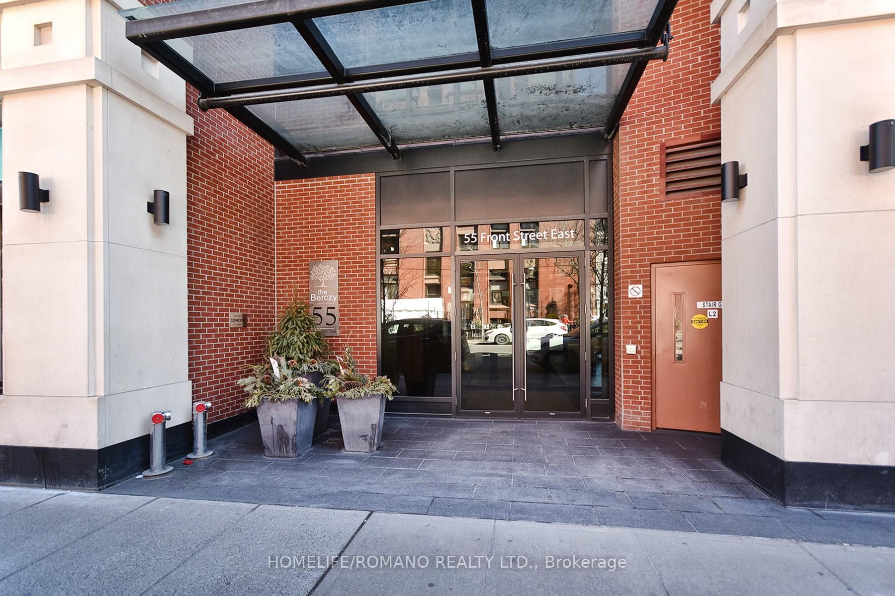 Photo 4 of Unit 710, 55 Front Street E, Toronto, Waterfront Communities — HOMEH