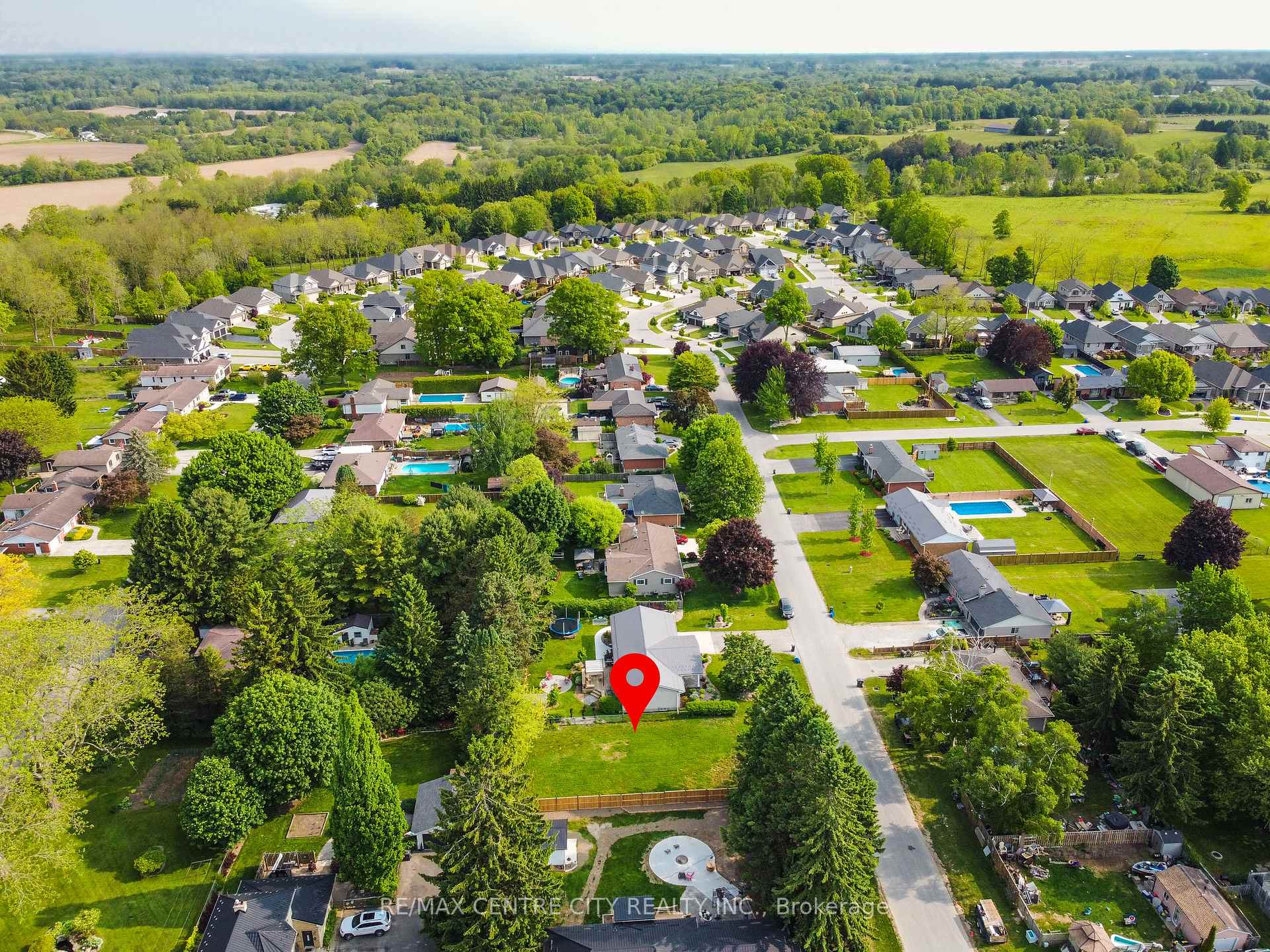 Photo 5 of 368 Larry Street, Central Elgin, Rural Central Elgin — HOMEH