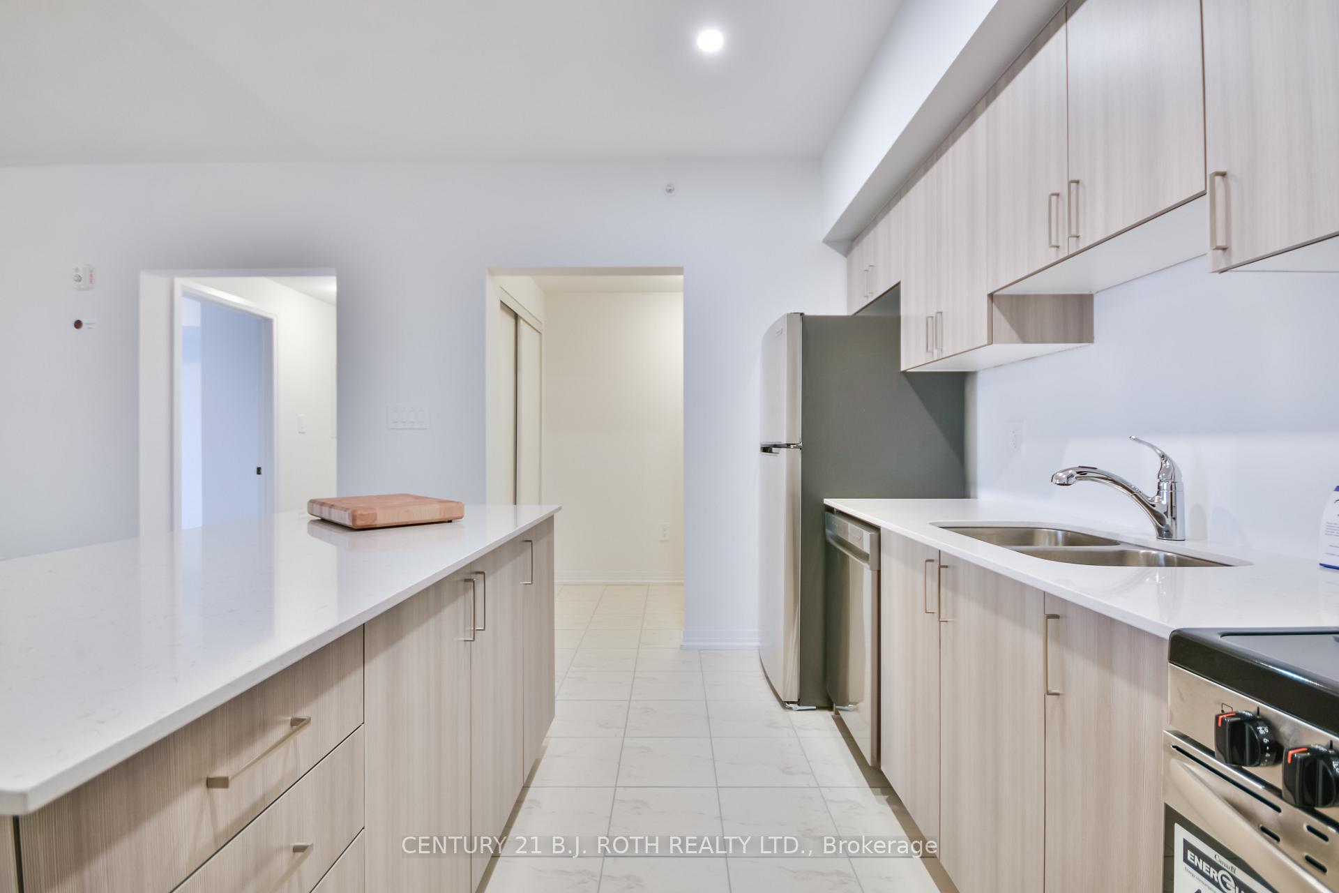 Photo 10 of Unit 606, 15 Kneeshaw Drive, Barrie, Rural Barrie Southeast — HOMEH