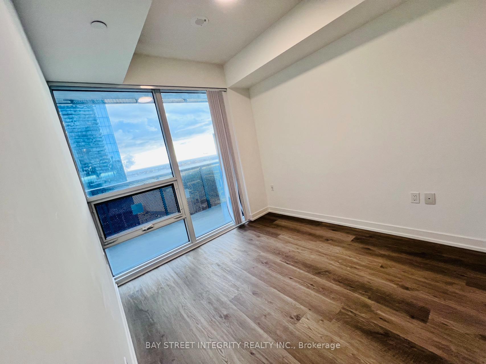 Photo 11 of Unit 2709, 55 Cooper Street, Toronto, Waterfront Communities — HOMEH