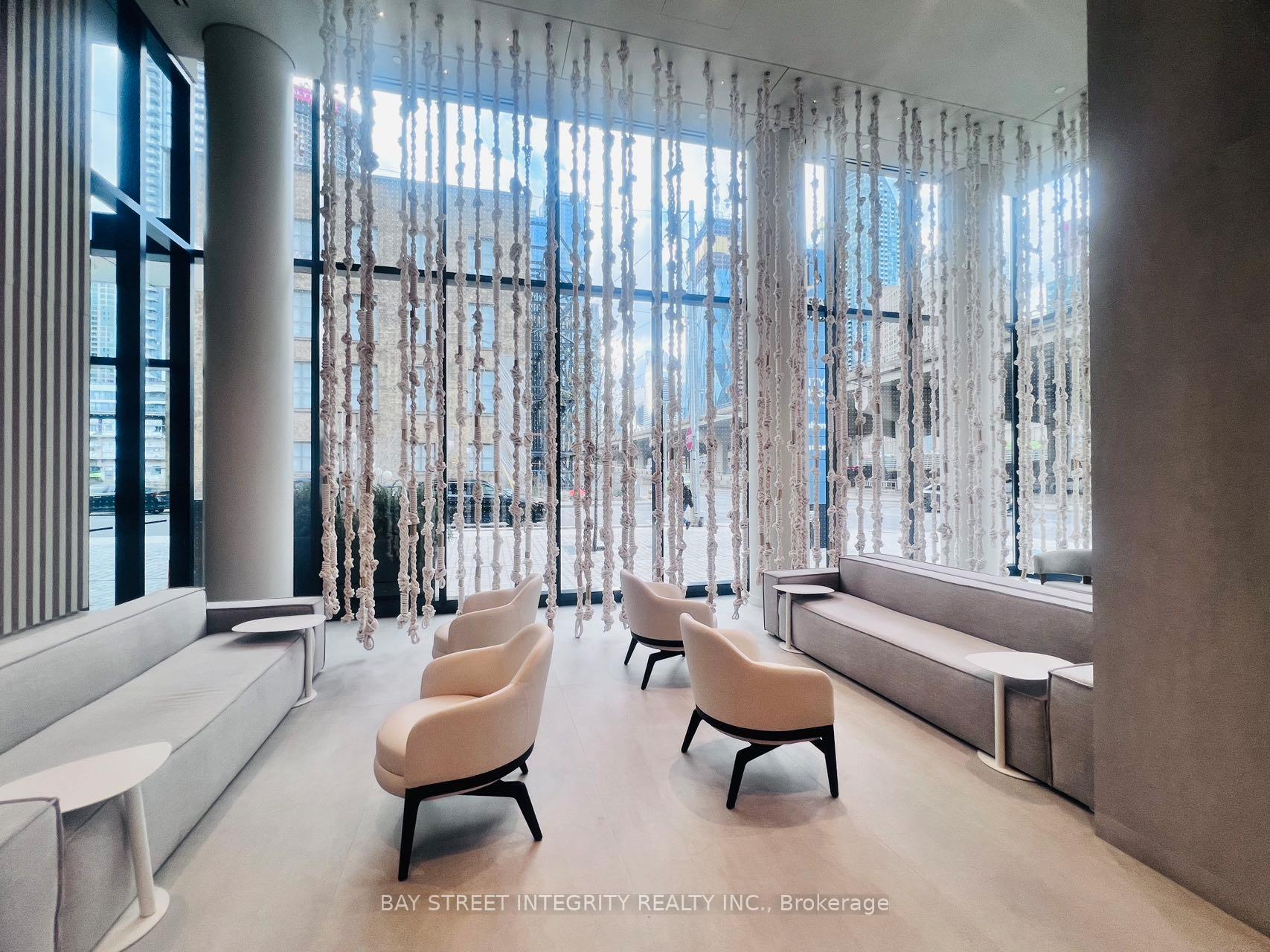 Photo 5 of Unit 2709, 55 Cooper Street, Toronto, Waterfront Communities — HOMEH