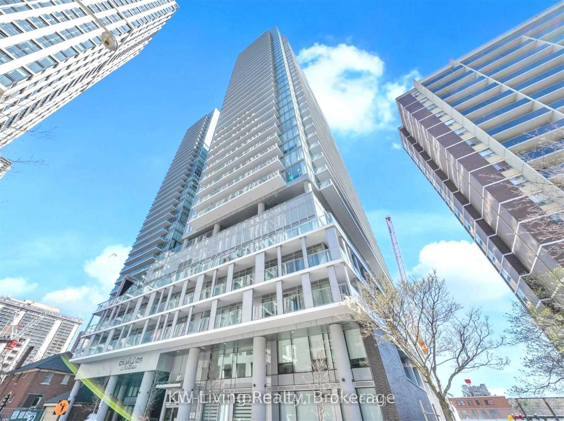 Front of Unit 3604, 195 Redpath Avenue