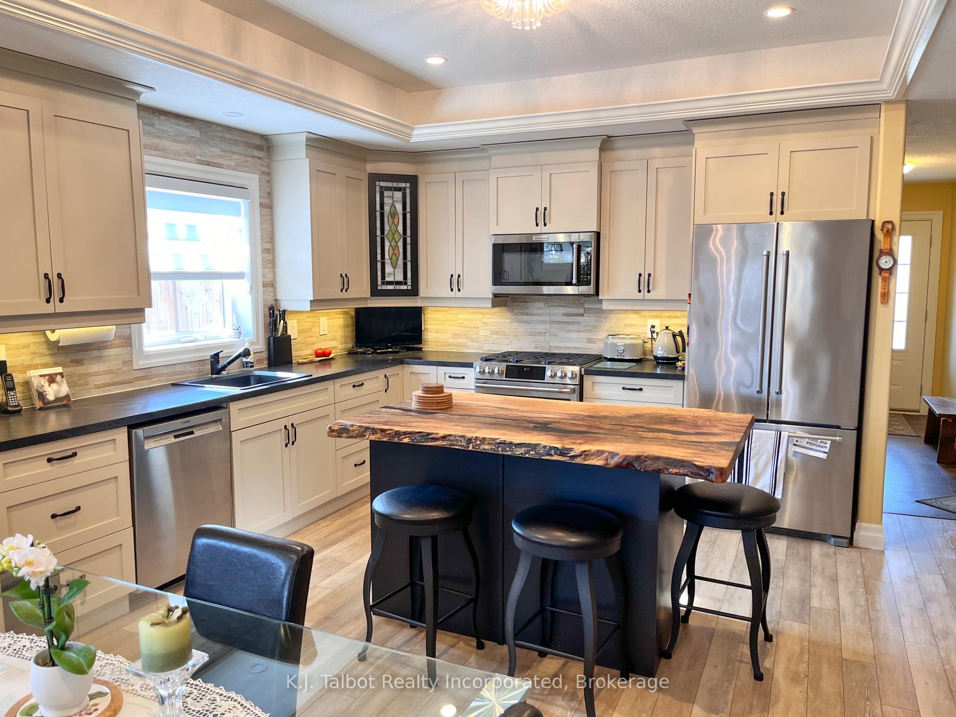 Photo 13 of Unit 28, 43 Fairhaven Lane, Goderich, Goderich (Town) — HOMEH