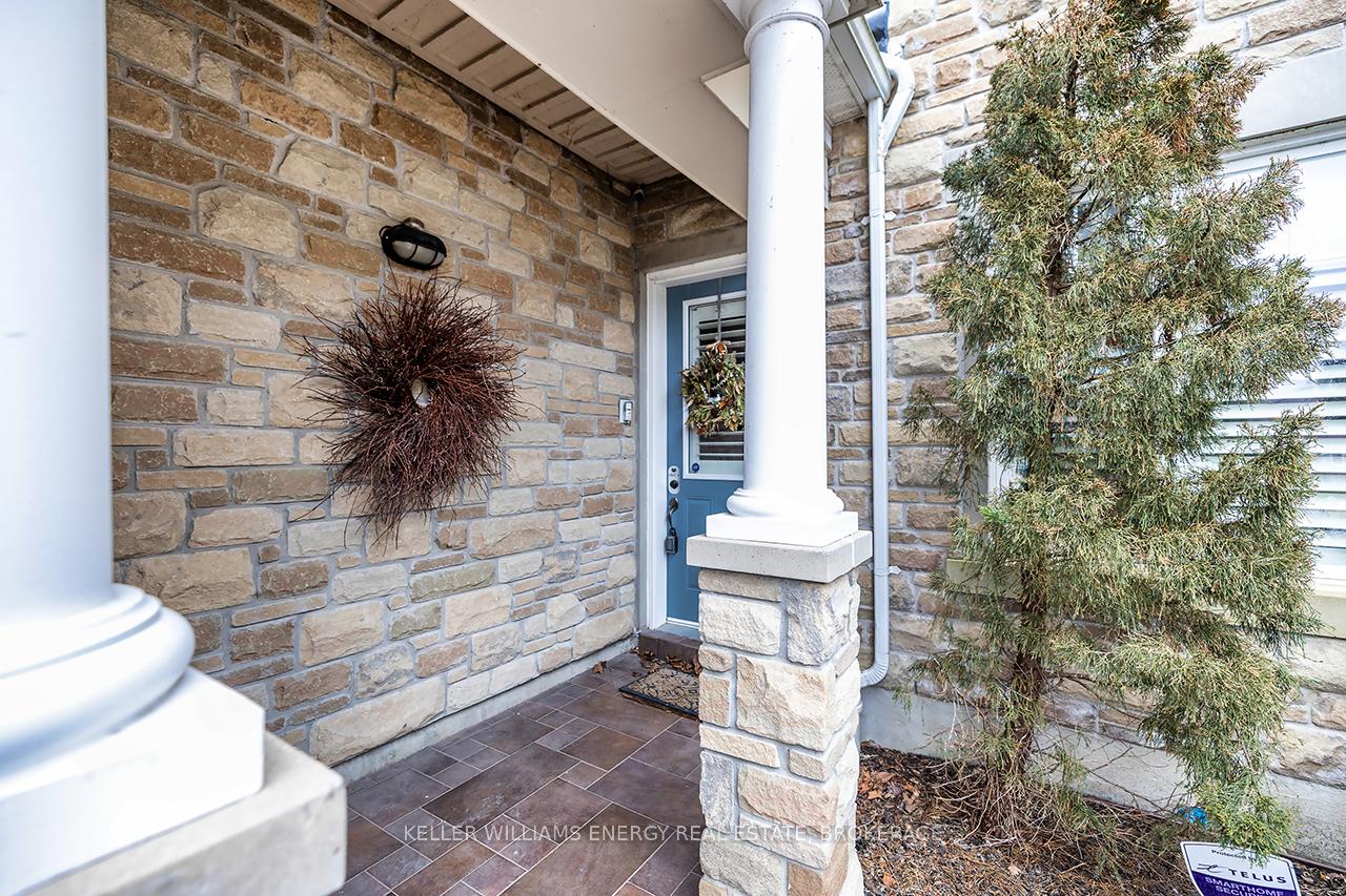 Photo 4 of Unit 4, 345 Lakebreeze Drive, Clarington, Newcastle — HOMEH